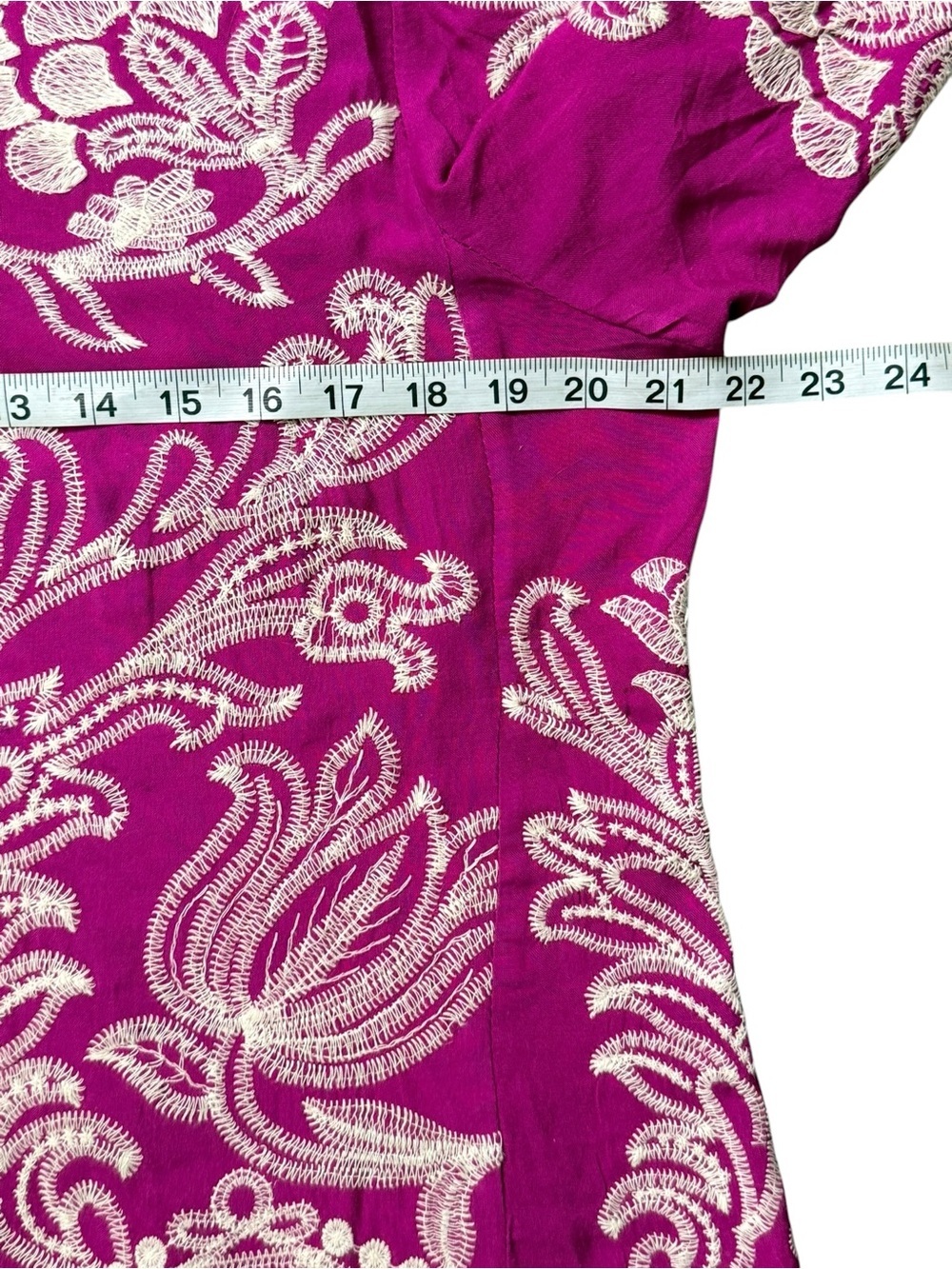Solitaire Embroidered Magenta Puff Sleeve Boho Blouse Top Size L - Picture 11 of 13